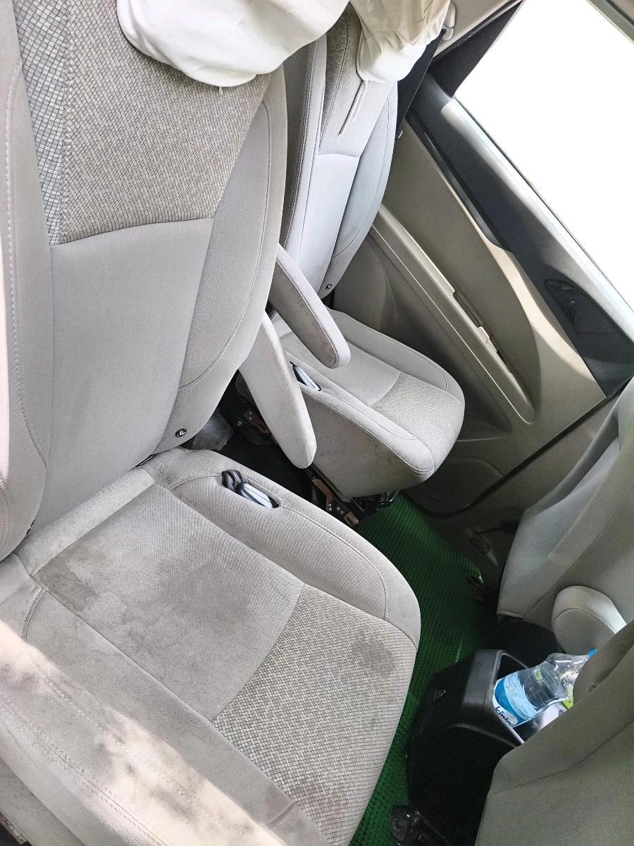 2019 Mahindra MARAZZO M2 7STR, Diesel, Manual, 1,00,047 km, interior