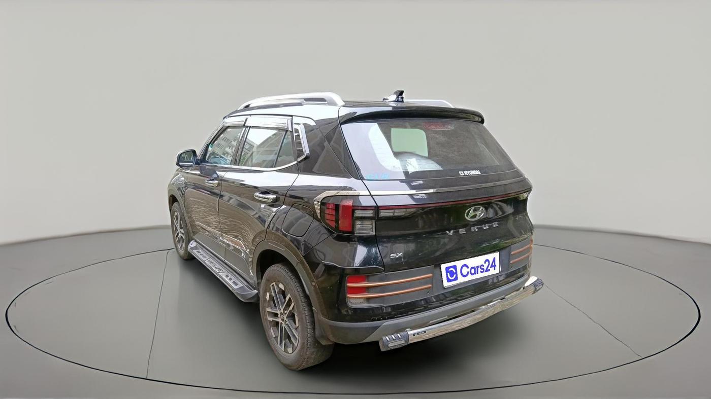 2024 Hyundai VENUE SX 1.2 PETROL, Petrol, Manual, 47,510 km, exterior