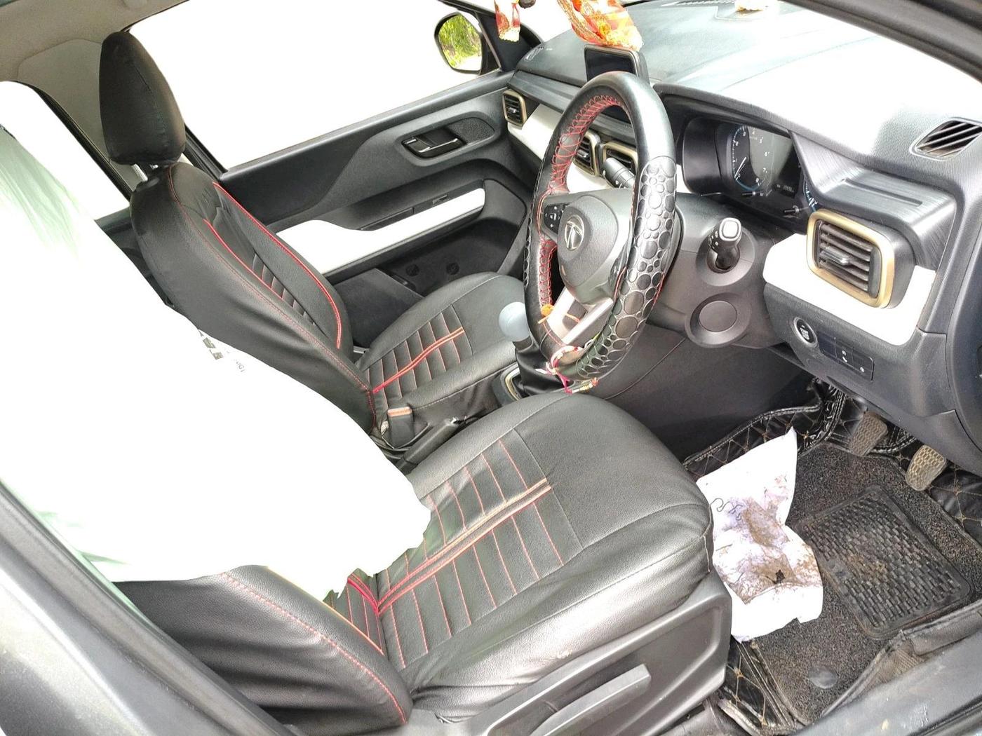 2022 Tata PUNCH ACCOMPLISHED MT, Petrol, Manual, 29,998 km, interior
