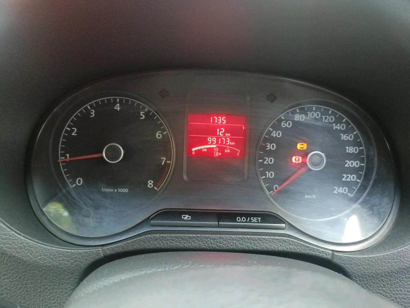 2011 Volkswagen Polo HIGHLINE1.2L, Petrol, Manual, 99,173 km, interior