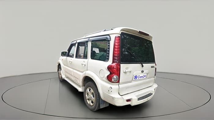 2012 Mahindra Scorpio SLE BS-III, Diesel, Manual, 1,43,186 km, exterior