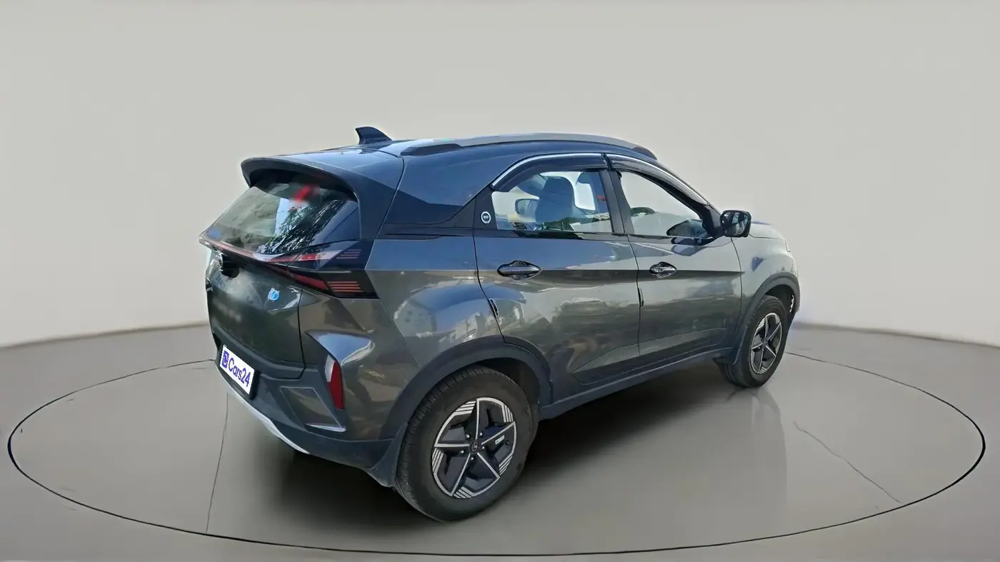 2023 Tata NEXON CREATIVE + SUNROOF 1.2 PETROL, Petrol, Manual, 6,247 km, exterior