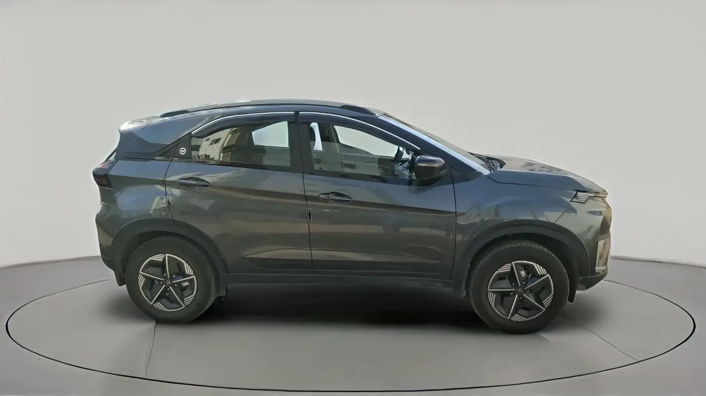 2023 Tata NEXON CREATIVE + SUNROOF 1.2 PETROL, Petrol, Manual, 6,247 km, exterior