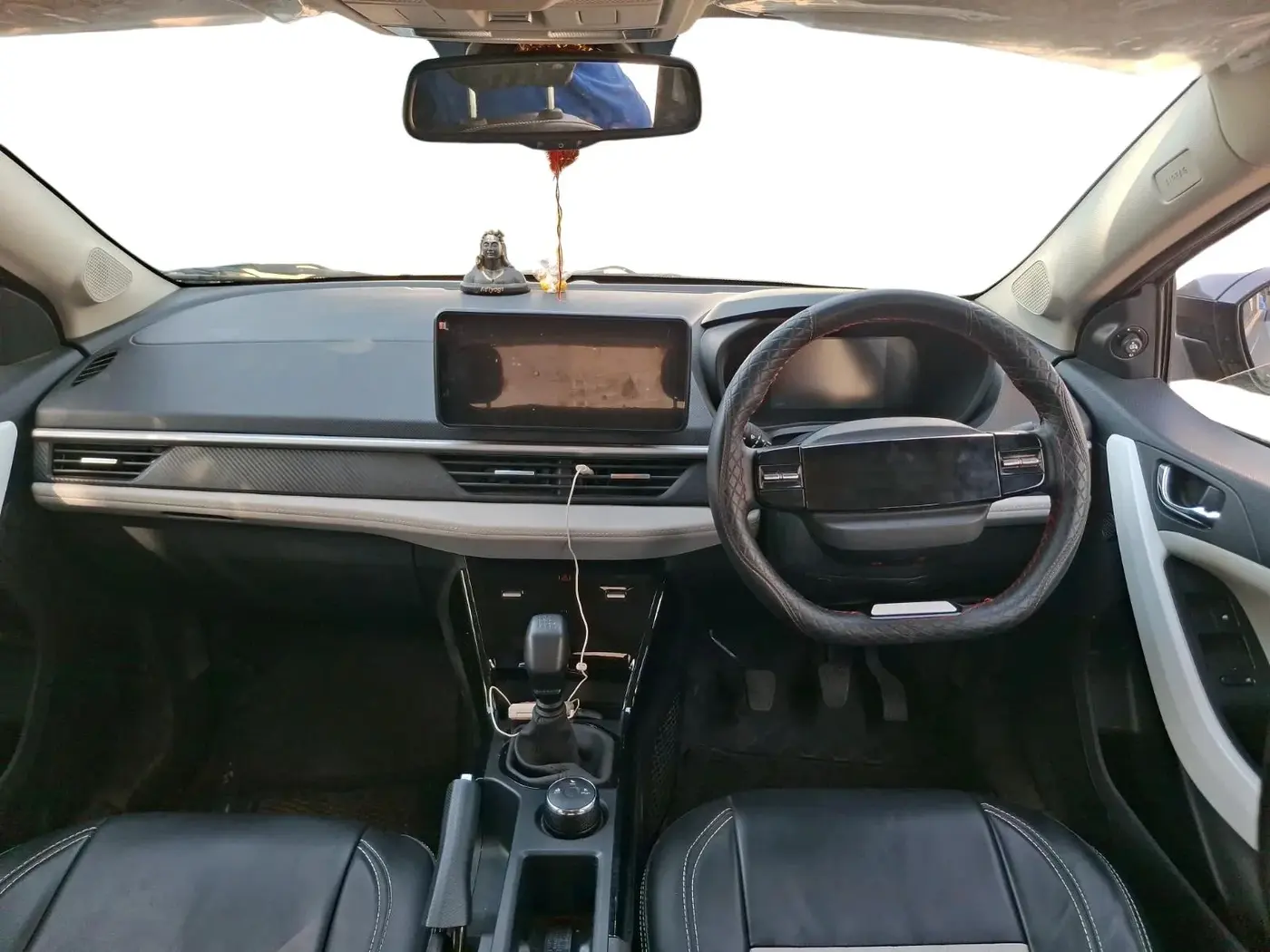 2023 Tata NEXON CREATIVE + SUNROOF 1.2 PETROL, Petrol, Manual, 6,247 km, interior