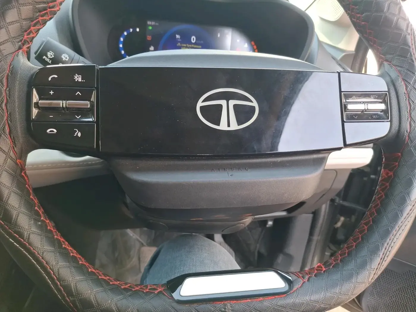 2023 Tata NEXON CREATIVE + SUNROOF 1.2 PETROL, Petrol, Manual, 6,247 km, interior
