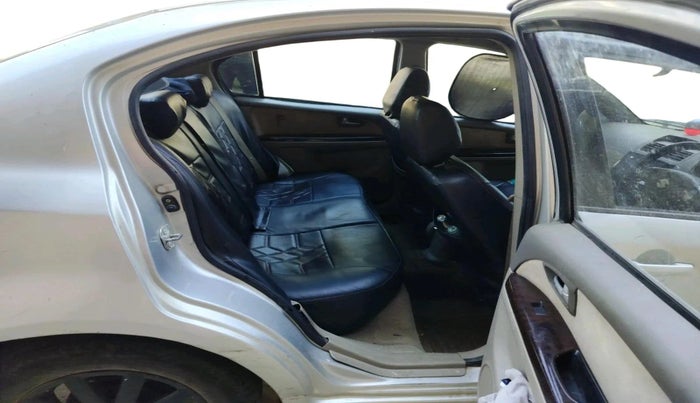 2011 Maruti SX4 ZDI, Diesel, Manual, 1,55,817 km, interior