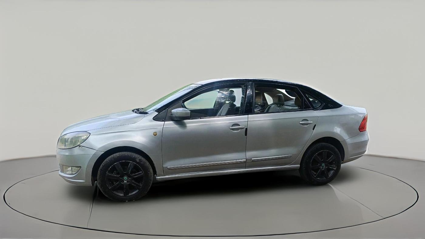 2012 Skoda Rapid AMBITION 1.6 TDI CR MT, Diesel, Manual, 77,721 km, exterior