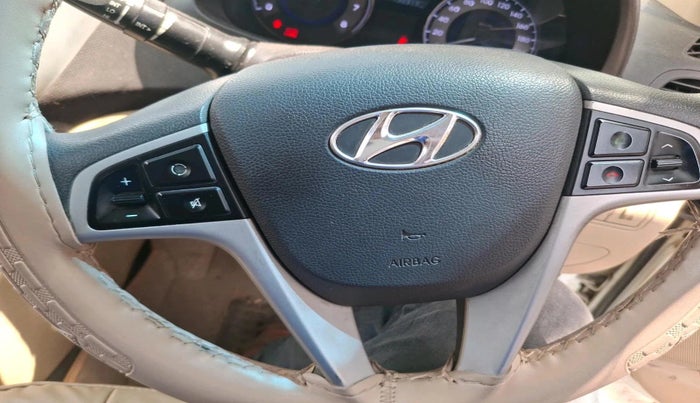 2012 Hyundai Verna FLUIDIC 1.6 VTVT SX, Petrol, Manual, 1,32,317 km, interior
