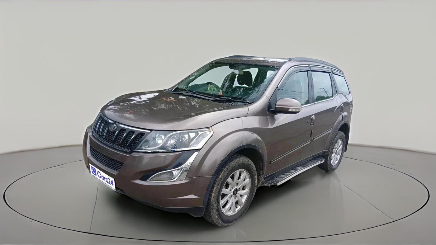 2017 Mahindra XUV500 W10, Diesel, Manual, 92,504 km, exterior