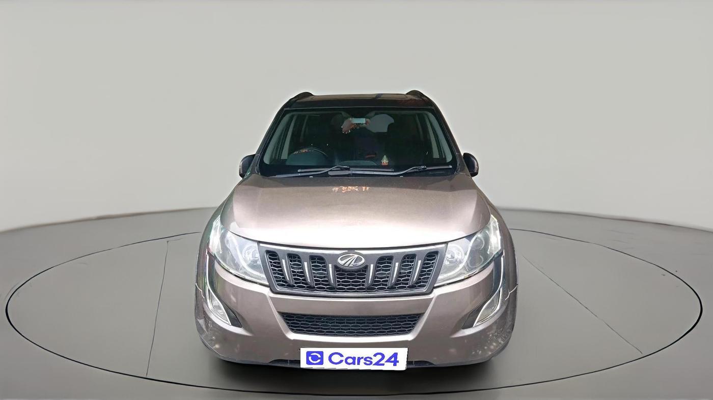 2017 Mahindra XUV500 W10, Diesel, Manual, 92,504 km, exterior