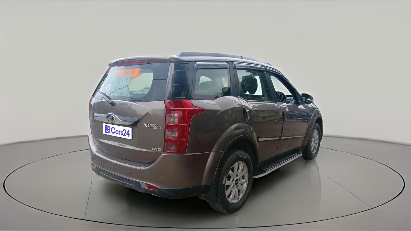 2017 Mahindra XUV500 W10, Diesel, Manual, 92,504 km, exterior