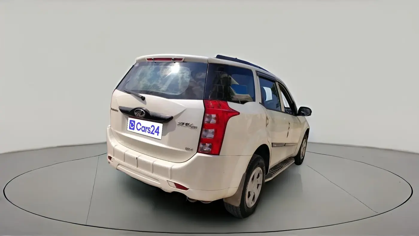 2016 Mahindra XUV500 W4, Diesel, Manual, 69,801 km, exterior