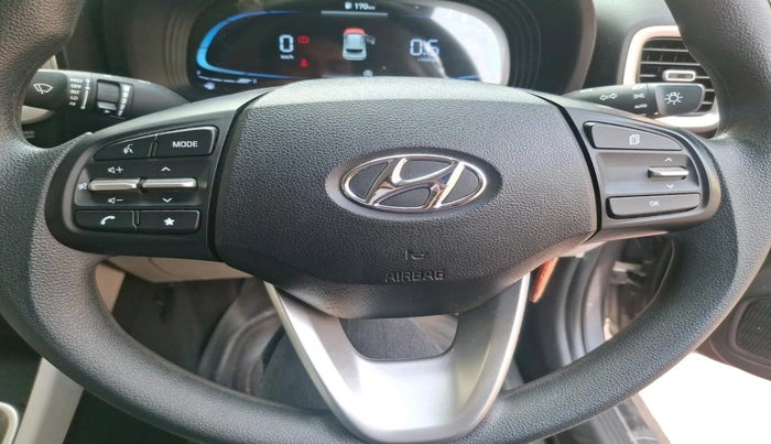 2023 Hyundai VENUE S(O) 1.2, Petrol, Manual, 8,000 km, interior