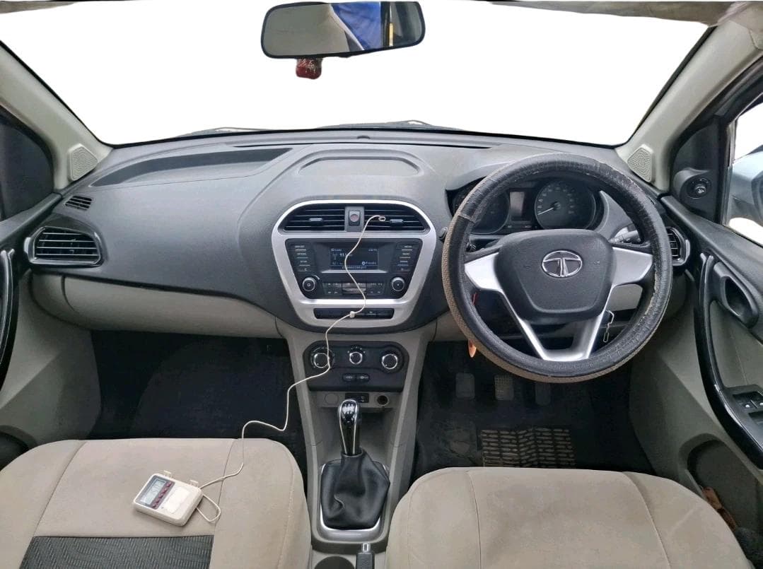 2017 Tata Tiago XT PETROL, Petrol, Manual, 89,564 km, interior