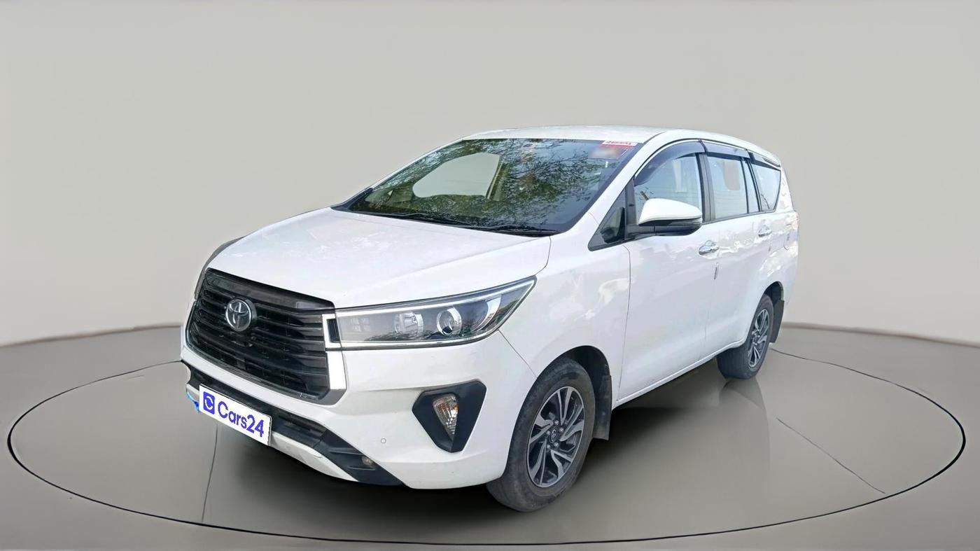 2022 Toyota Innova Crysta 2.7 VX 7 STR, Petrol, Manual, 76,987 km, exterior