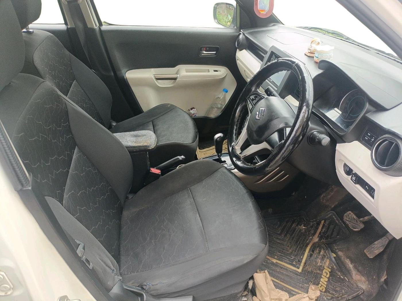 2018 Maruti IGNIS ZETA 1.2 AMT, CNG, Automatic, 1,05,927 km, interior