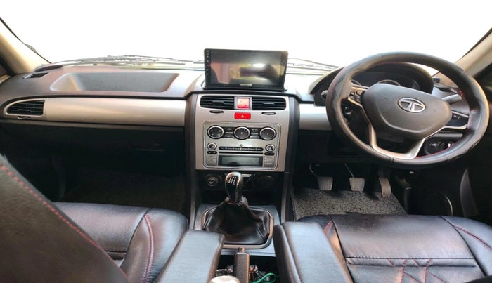 2015 Tata Safari Storme 2.2 EX 4X2, Diesel, Manual, 78,324 km, interior