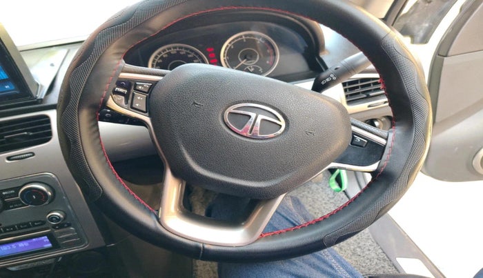 2015 Tata Safari Storme 2.2 EX 4X2, Diesel, Manual, 78,324 km, interior