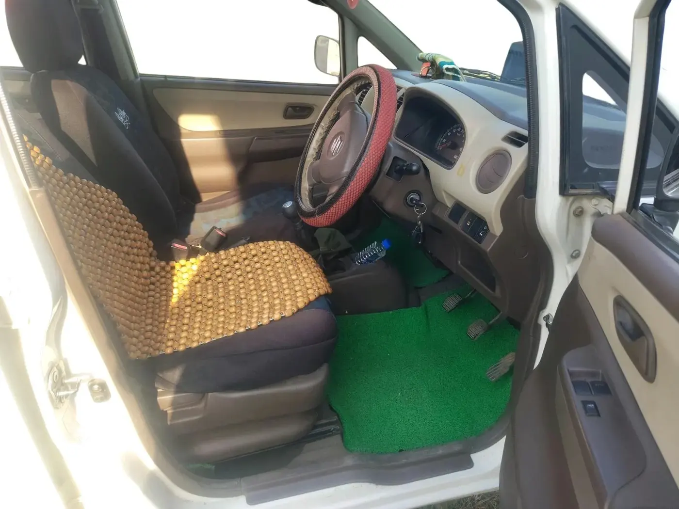 2010 Maruti Zen Estilo LXI, Petrol, Manual, 33,642 km, interior