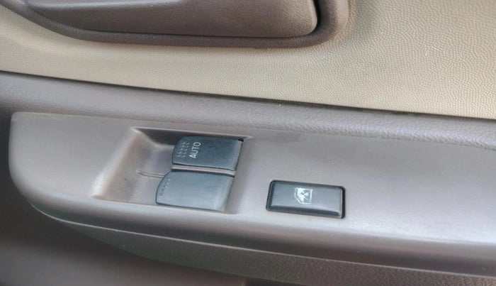 2010 Maruti Zen Estilo LXI, Petrol, Manual, 33,642 km, interior