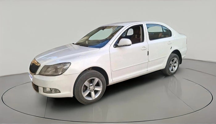 2011 Skoda Laura AMBIENTE 2.0 TDI CR MT, Diesel, Manual, 1,66,054 km, exterior