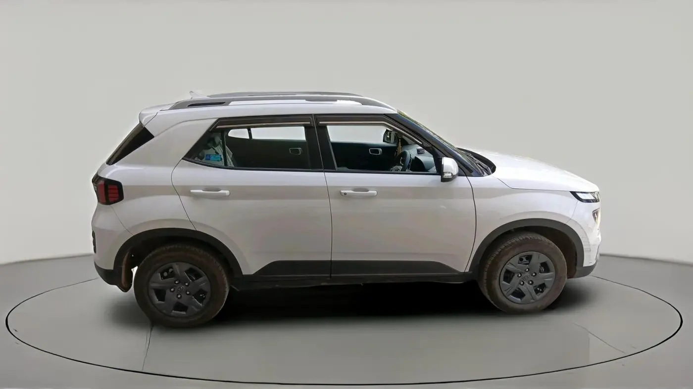 2024 Hyundai VENUE S (O) Plus 1.2 Petrol , Petrol, Manual, 10,373 km, exterior