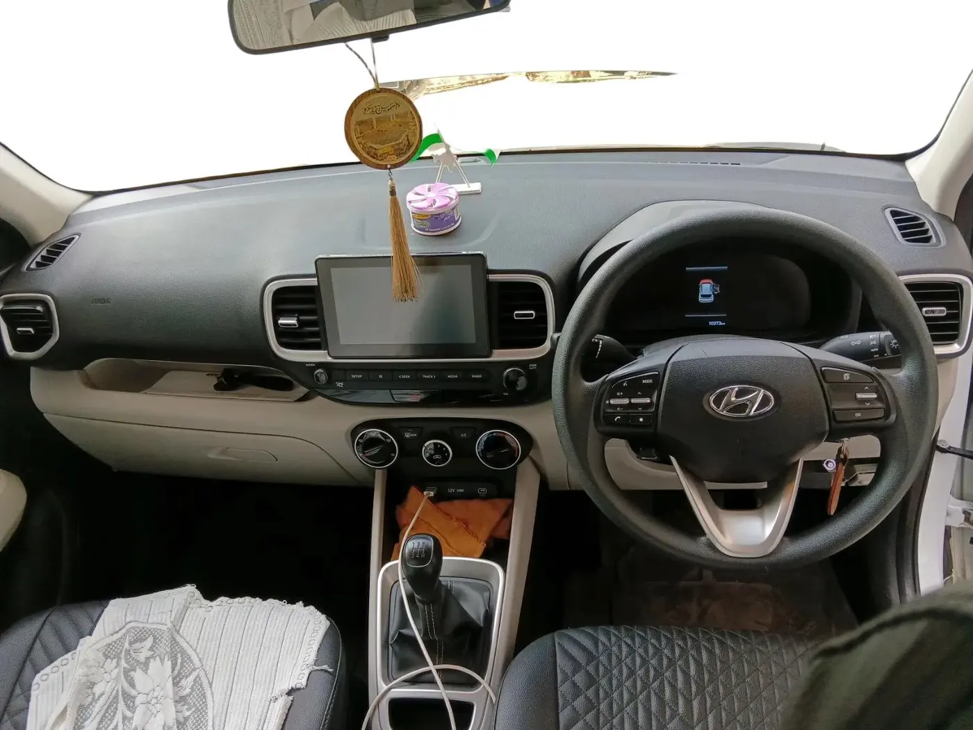 2024 Hyundai VENUE S (O) Plus 1.2 Petrol , Petrol, Manual, 10,373 km, interior