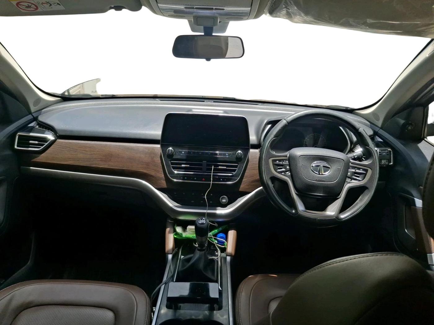 2019 Tata Harrier XZ 2.0L, Diesel, Manual, 50,911 km, interior