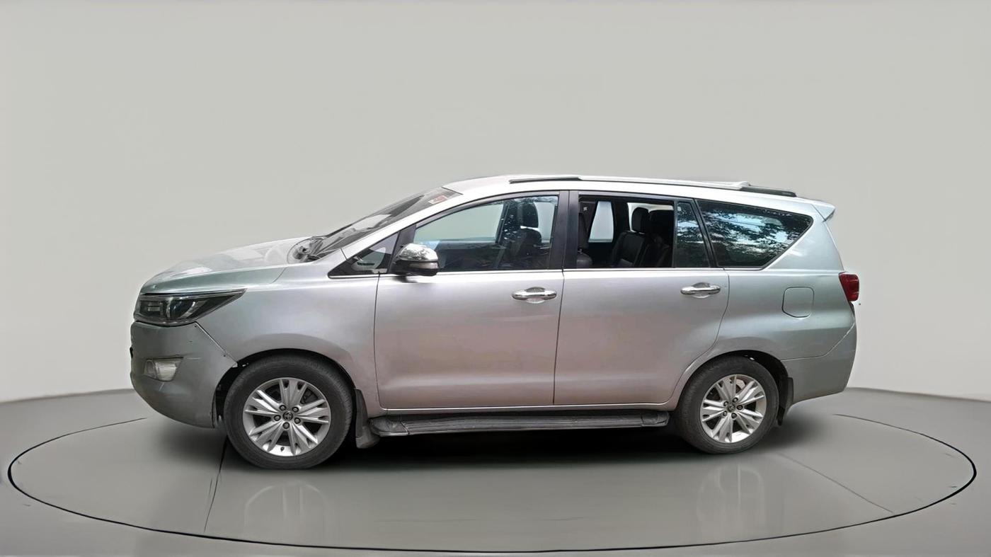 2016 Toyota Innova Crysta 2.4 ZX 7 STR, Diesel, Manual, 3,68,127 km, exterior