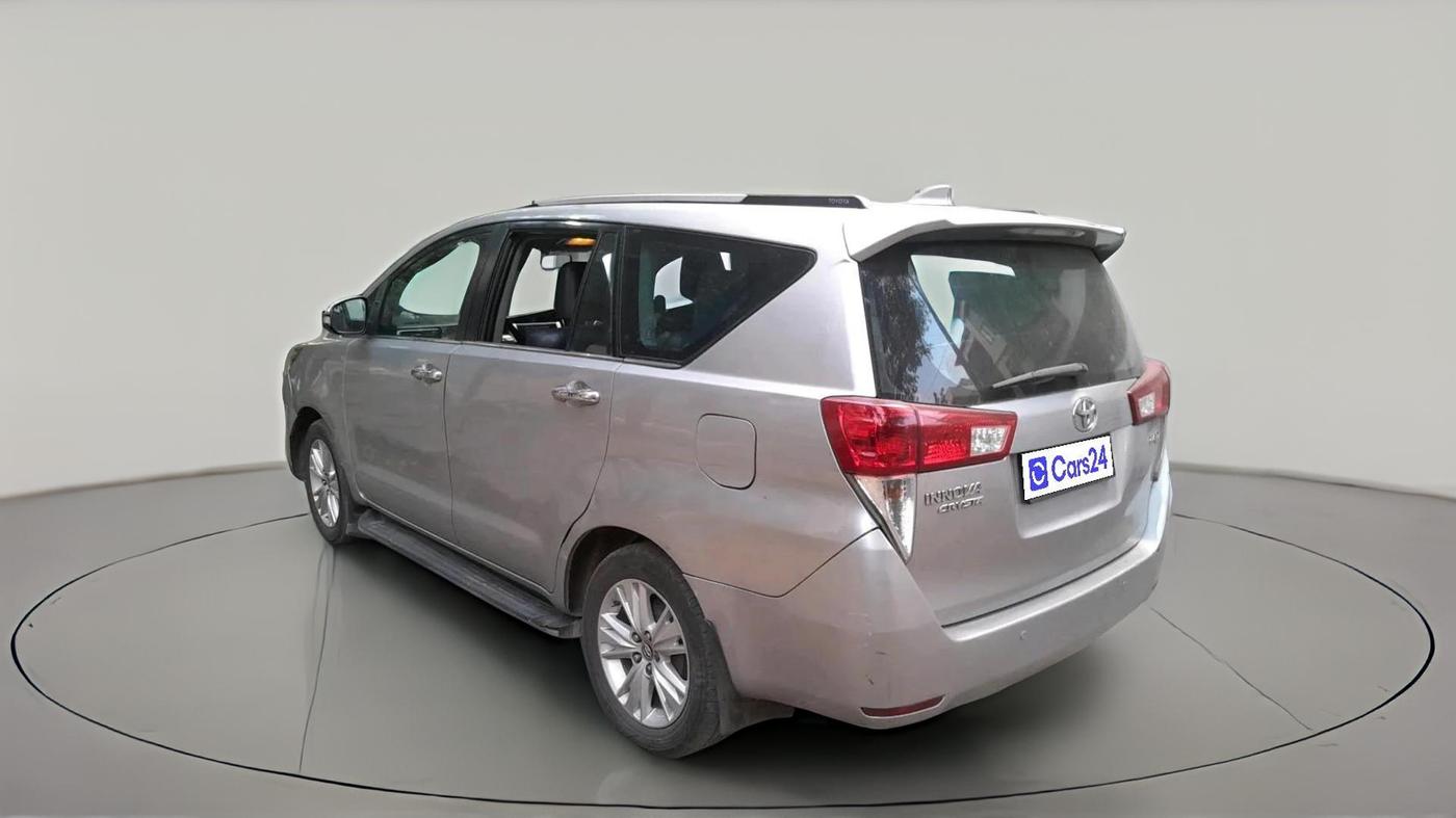 2016 Toyota Innova Crysta 2.4 ZX 7 STR, Diesel, Manual, 3,68,127 km, exterior