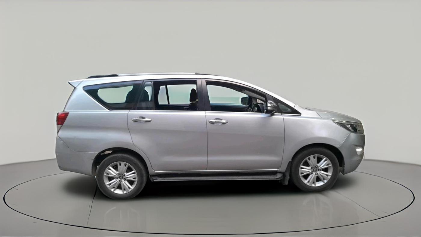 2016 Toyota Innova Crysta 2.4 ZX 7 STR, Diesel, Manual, 3,68,127 km, exterior