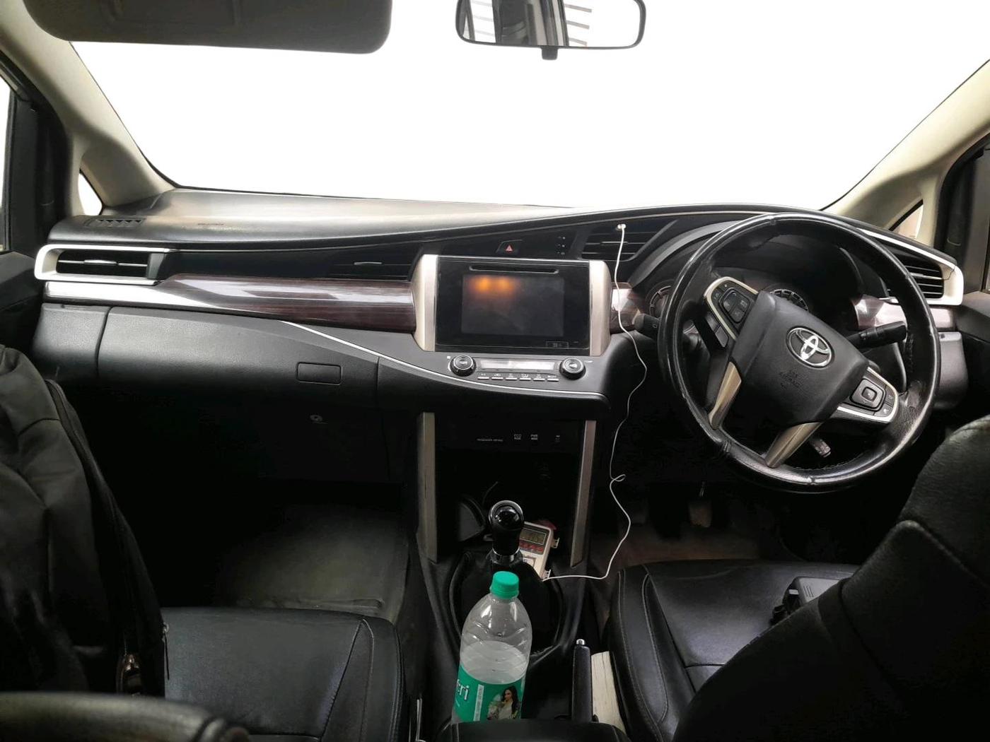 2016 Toyota Innova Crysta 2.4 ZX 7 STR, Diesel, Manual, 3,68,127 km, interior