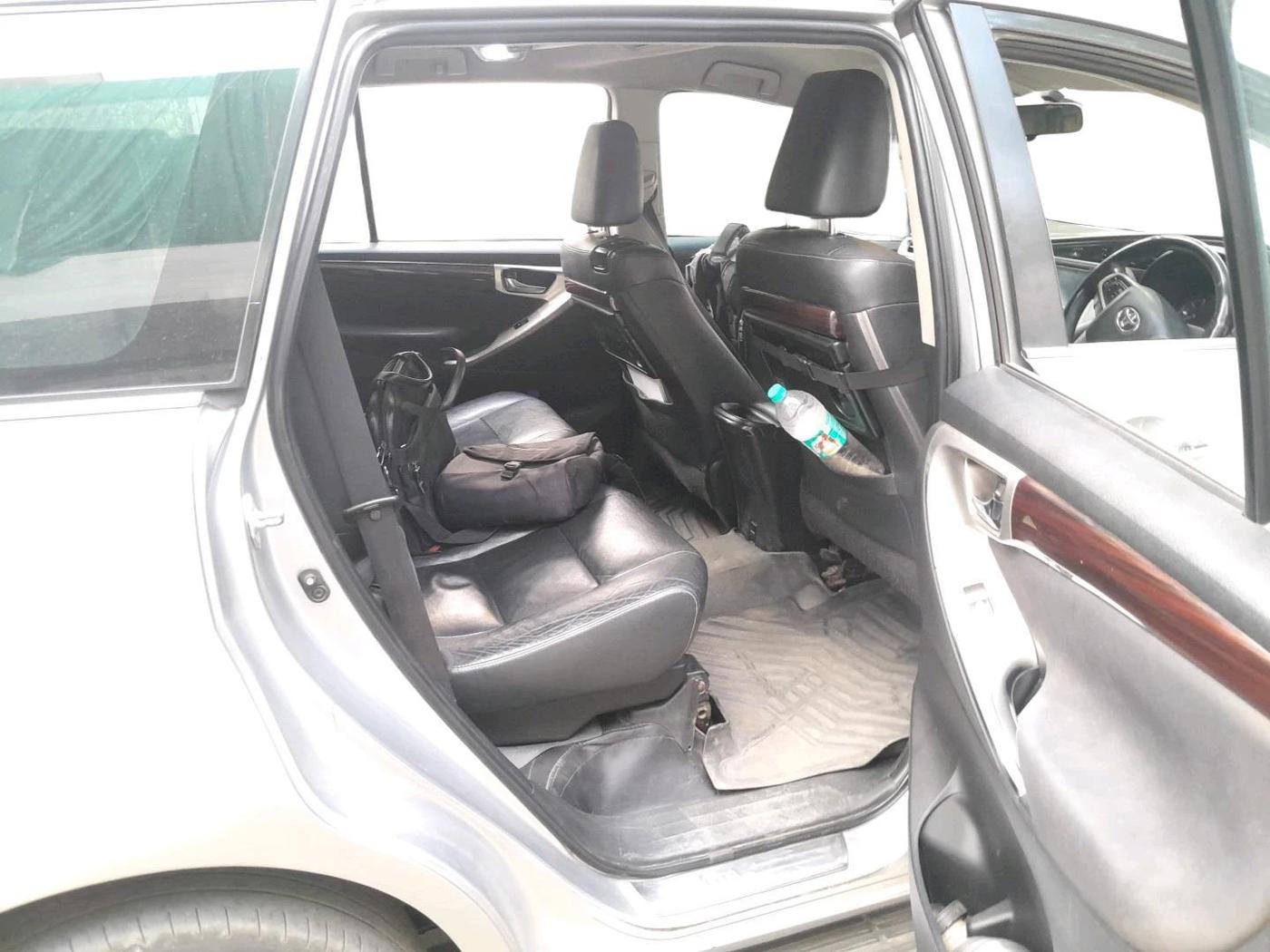 2016 Toyota Innova Crysta 2.4 ZX 7 STR, Diesel, Manual, 3,68,127 km, interior