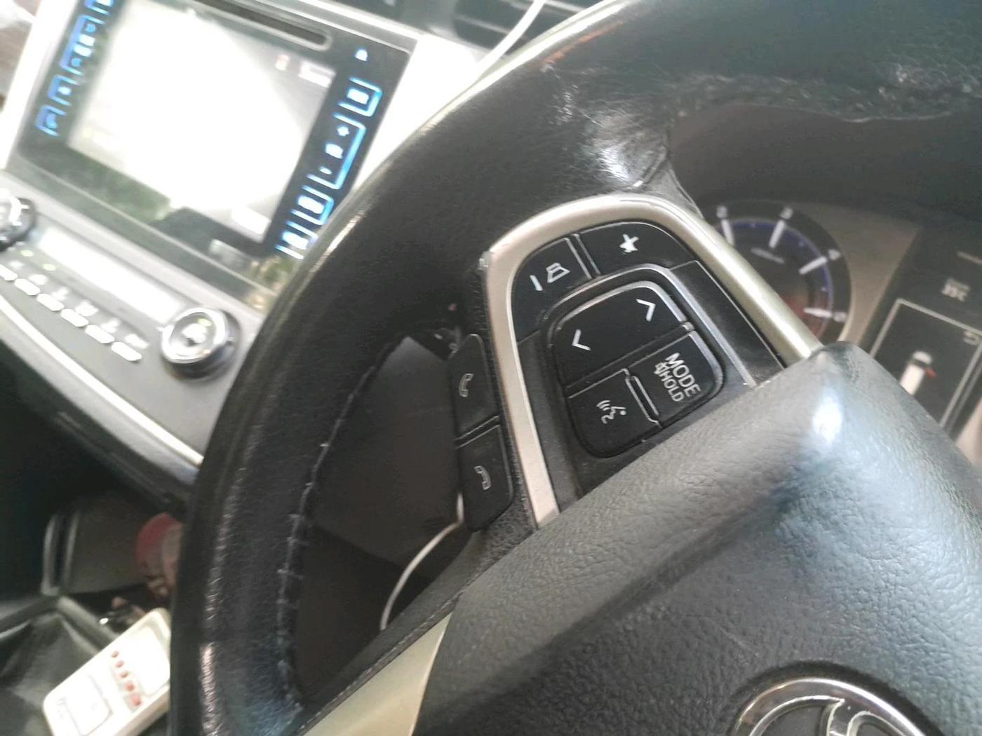 2016 Toyota Innova Crysta 2.4 ZX 7 STR, Diesel, Manual, 3,68,127 km, interior