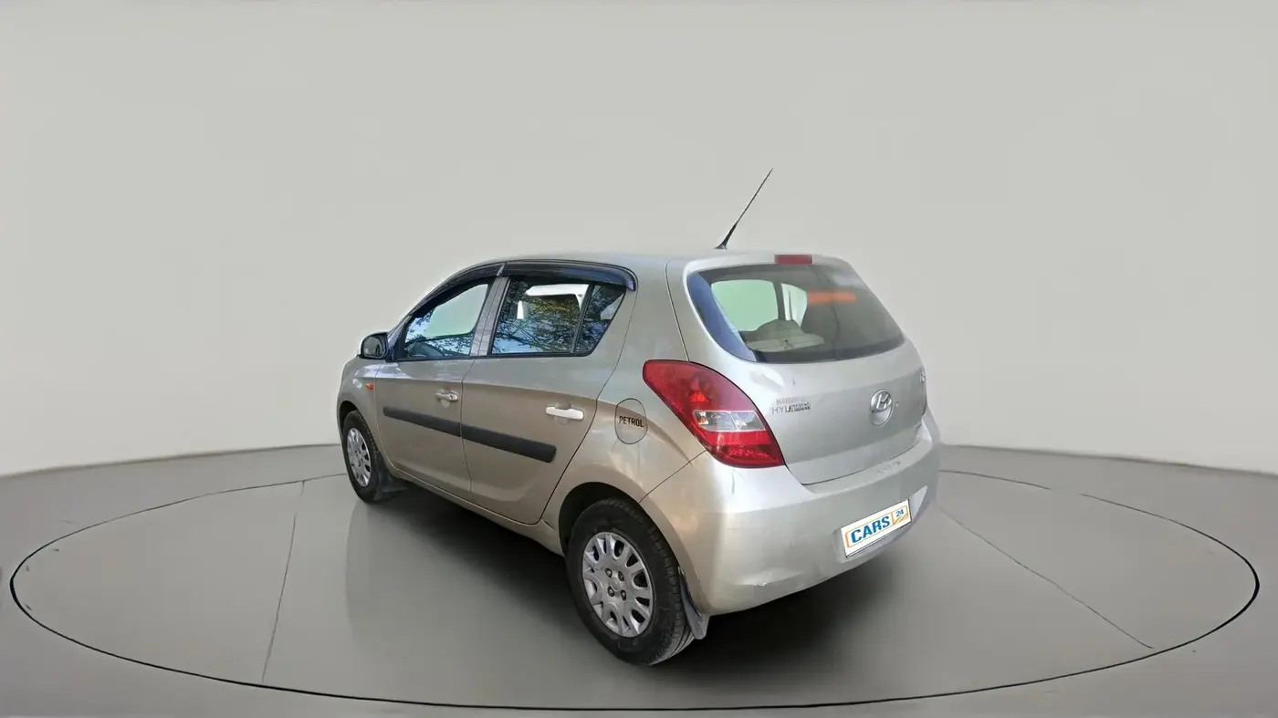 2010 Hyundai i20 MAGNA (O) 1.2, Petrol, Manual, 1,30,150 km, exterior