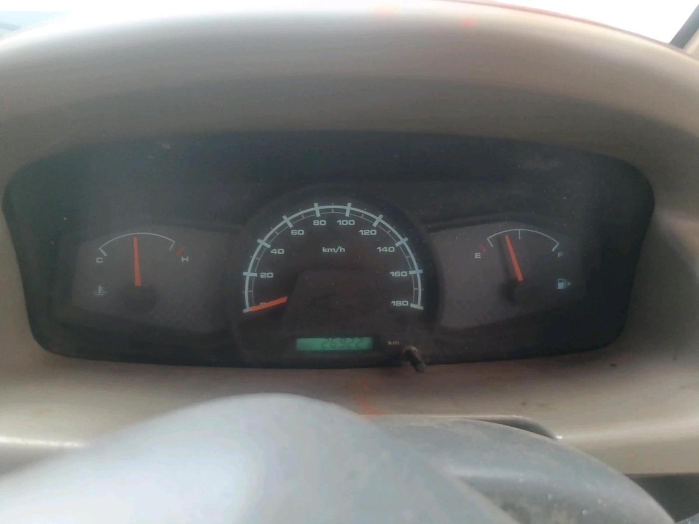 2014 Chevrolet Tavera NEO 3 MAX 10 STR BS III, Diesel, Manual, 2,69,221 km, interior
