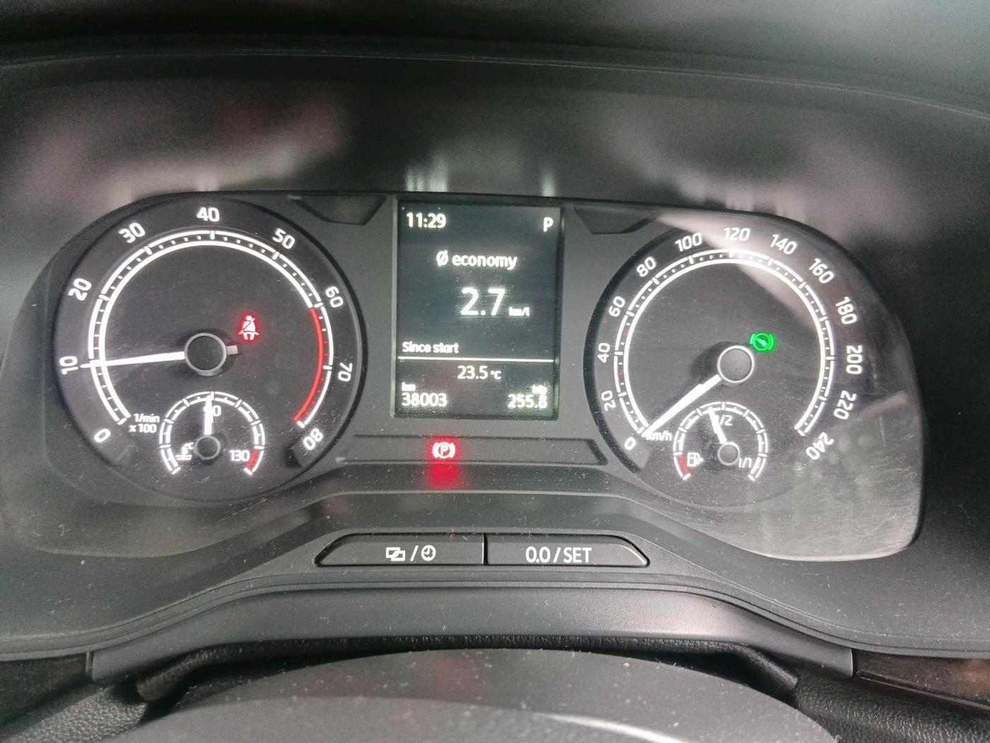 2022 Skoda KUSHAQ STYLE 1.0L TSI AT (6 AIRBAGS), Petrol, Automatic, 38,003 km, interior