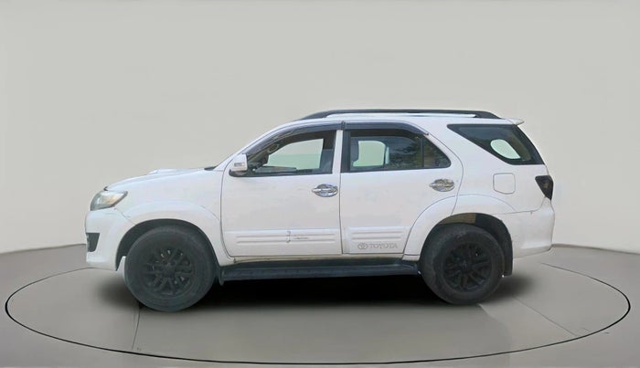 2014 Toyota Fortuner 3.0 4X2 MT, Diesel, Manual, 1,00,667 km, exterior