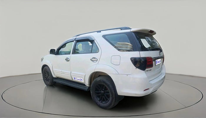 2014 Toyota Fortuner 3.0 4X2 MT, Diesel, Manual, 1,00,667 km, exterior