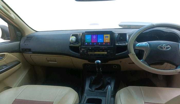 2014 Toyota Fortuner 3.0 4X2 MT, Diesel, Manual, 1,00,667 km, interior