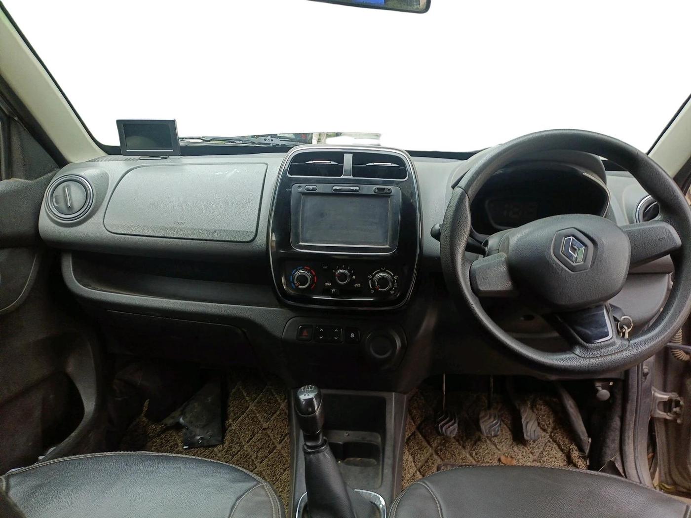2017 Renault Kwid RXT 0.8, Petrol, Manual, 68,661 km, interior