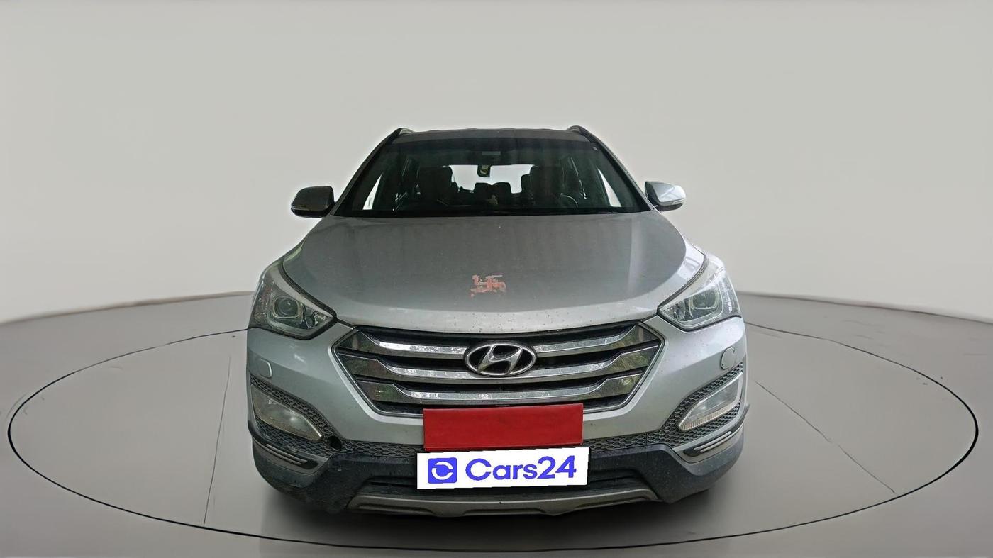 2015 Hyundai Santa Fe 4 WD AT, Diesel, Automatic, 1,39,346 km, exterior