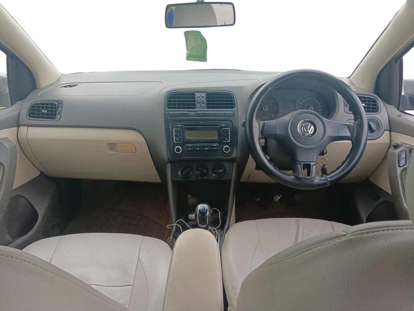 2012 Volkswagen Vento COMFORTLINE DIESEL 1.6, Diesel, Manual, 82,929 km, interior