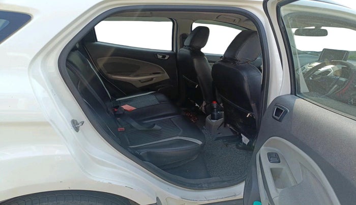 2014 Ford Ecosport TITANIUM 1.5L DIESEL, Diesel, Manual, 1,53,246 km, interior