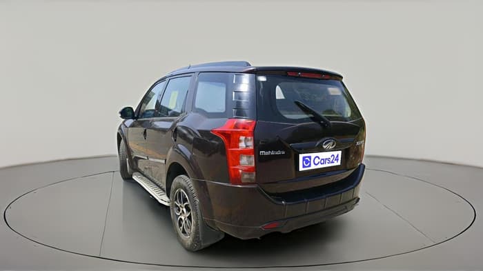 2016 Mahindra XUV500 W4, Diesel, Manual, 1,23,905 km, exterior