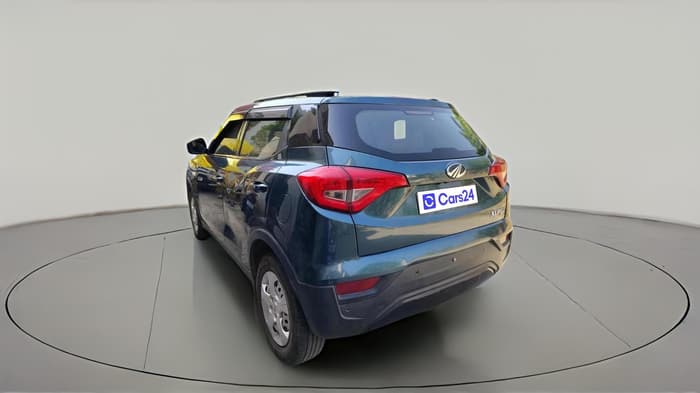 2021 Mahindra XUV300 W4 1.5 DIESEL, Diesel, Manual, 1,02,697 km, exterior