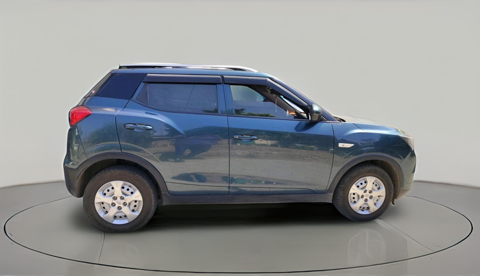 2021 Mahindra XUV300 W4 1.5 DIESEL, Diesel, Manual, 1,02,697 km, exterior