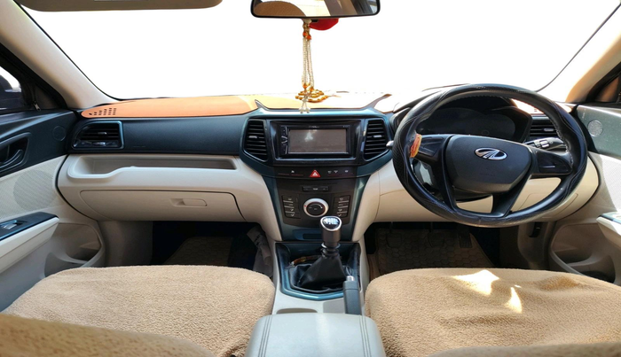 2021 Mahindra XUV300 W4 1.5 DIESEL, Diesel, Manual, 1,02,697 km, interior