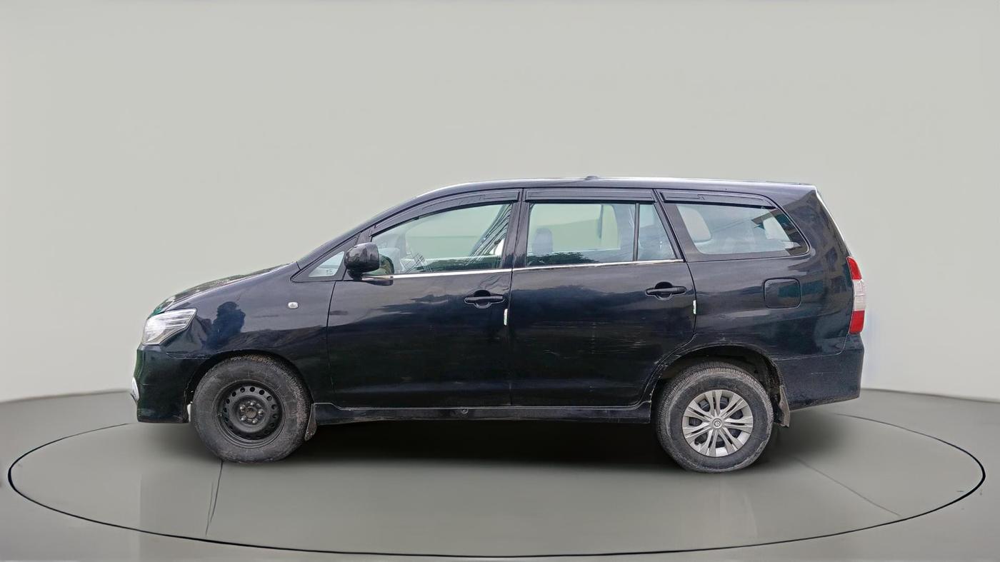 2012 Toyota Innova GX 2.5 7 STR, Diesel, Manual, 1,13,278 km, exterior