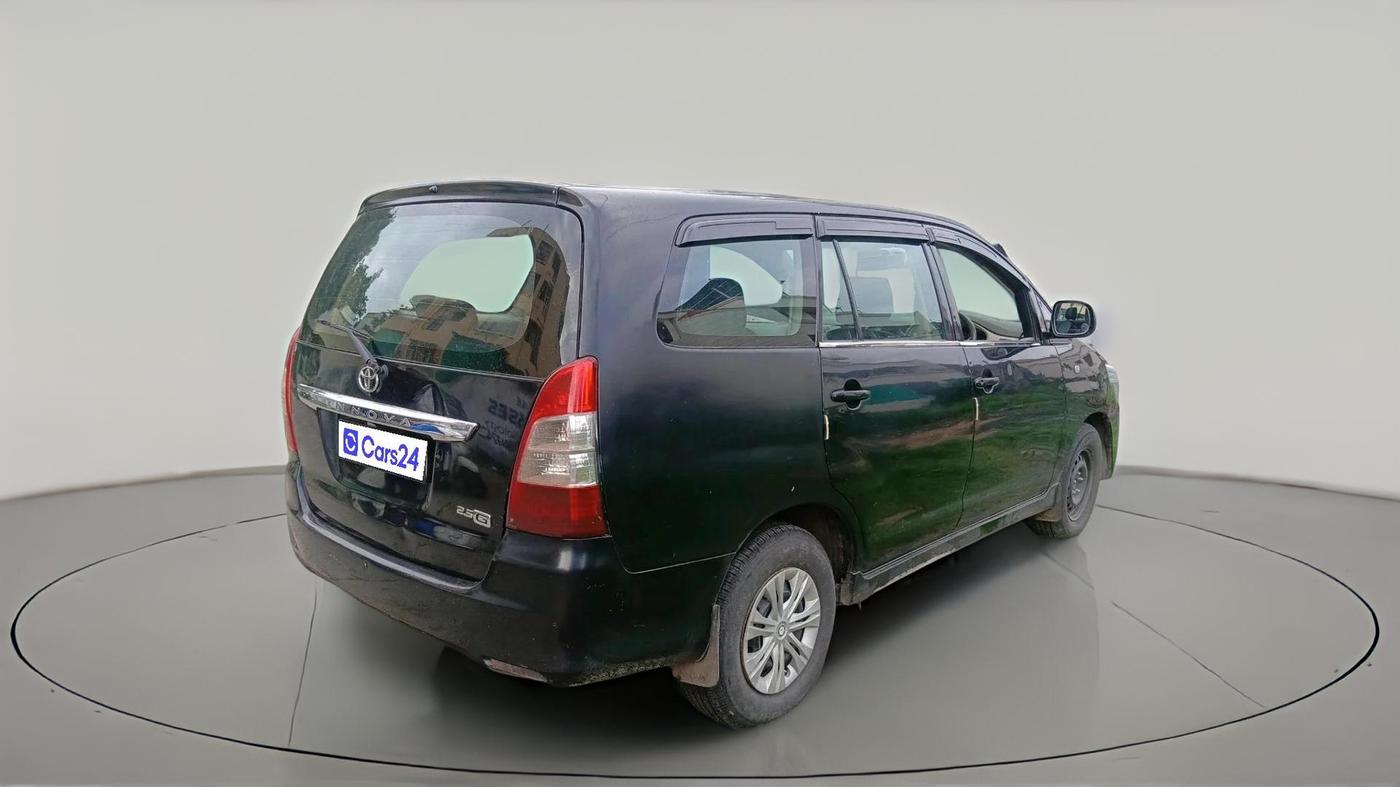 2012 Toyota Innova GX 2.5 7 STR, Diesel, Manual, 1,13,278 km, exterior